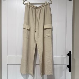 ✨ Evaless Beige Wide Leg Cargo Pants Lightweight Drawstring Waist - Size M ✨